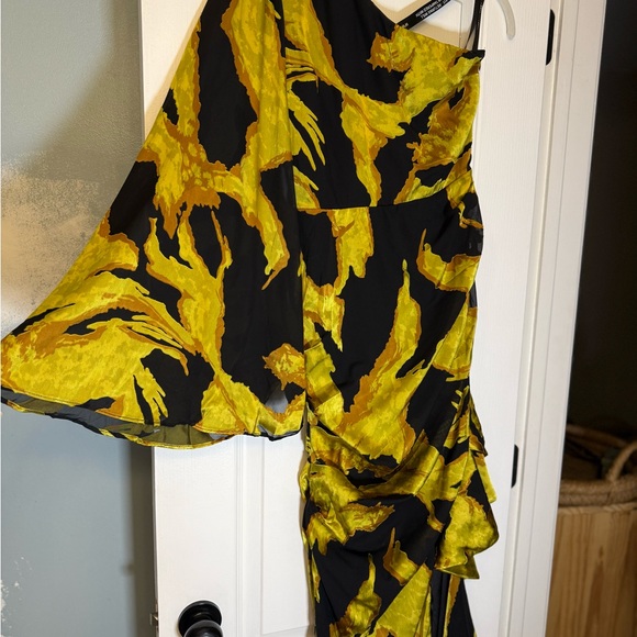 Club L London | One-Shoulder Black and Green Maxi Dress | NWT | US 4 UK 8 - Picture 6 of 10